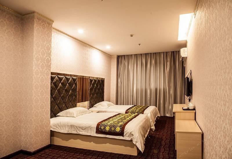 Wudangshan Jianpuzhai Hotel Danjiangkou エクステリア 写真